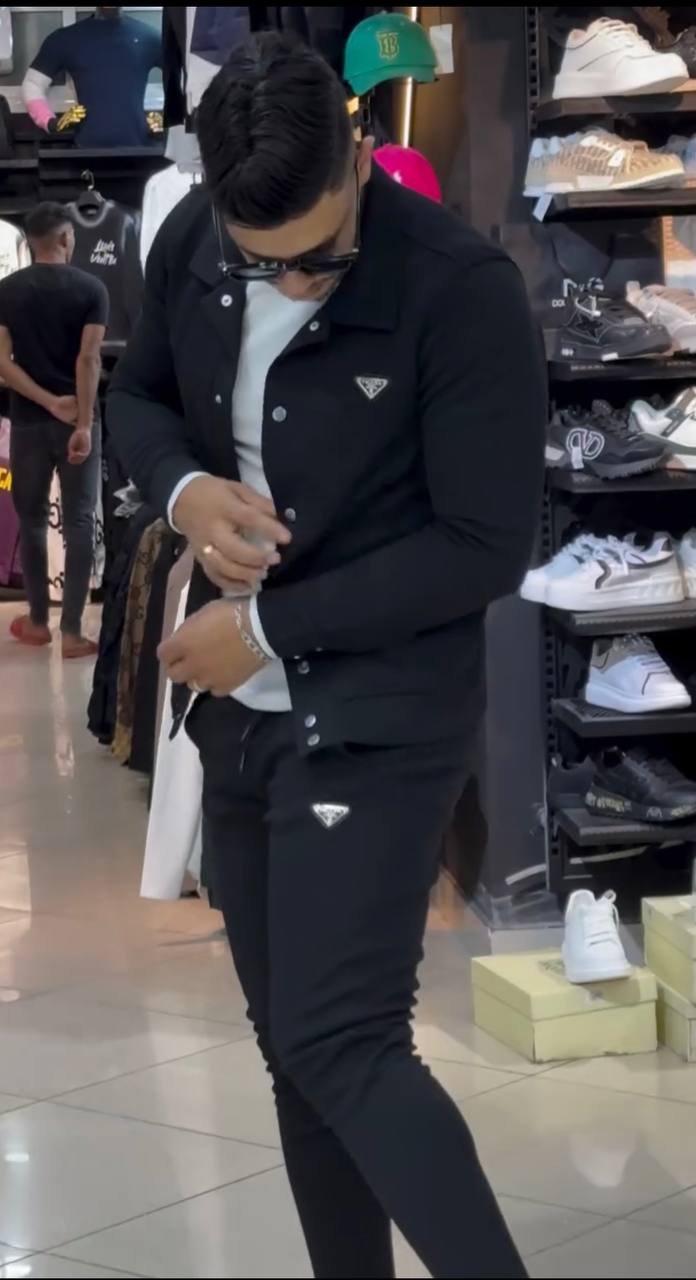 Ensemble PRADA سروال + veste . (بدون قميص بلا تريكو)