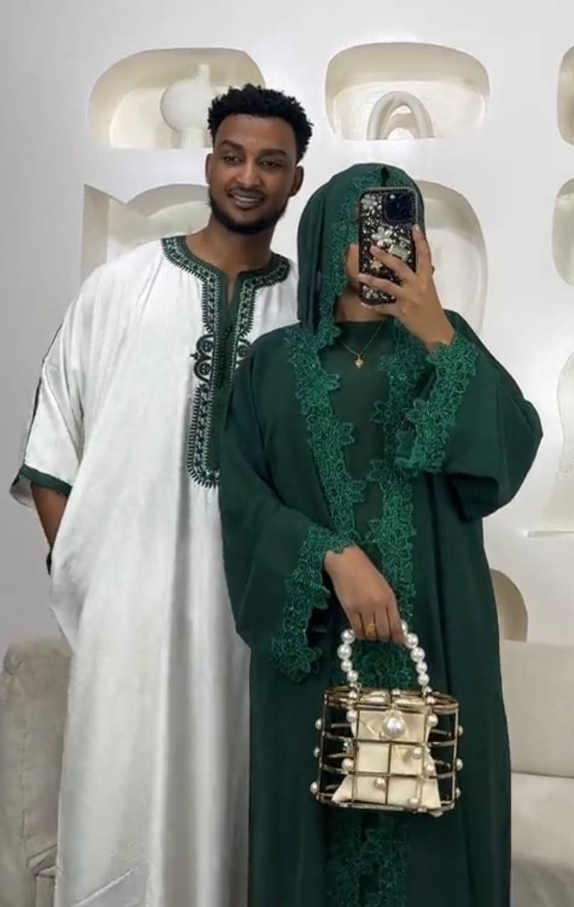 abaya homme et femme tendance 2025